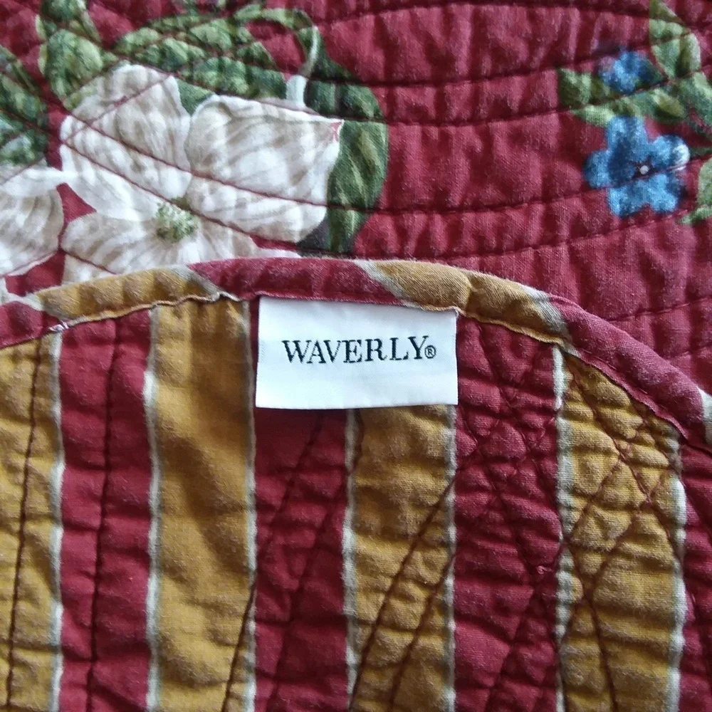 Waverly Set of 2 Pillow Shams & Quilt 87x87 Floral Butterflies Magnolia Cottage